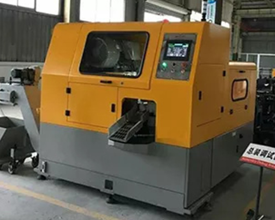 Vollautomatische Kreissägemaschine KL-50 (Industrieausrüstung)